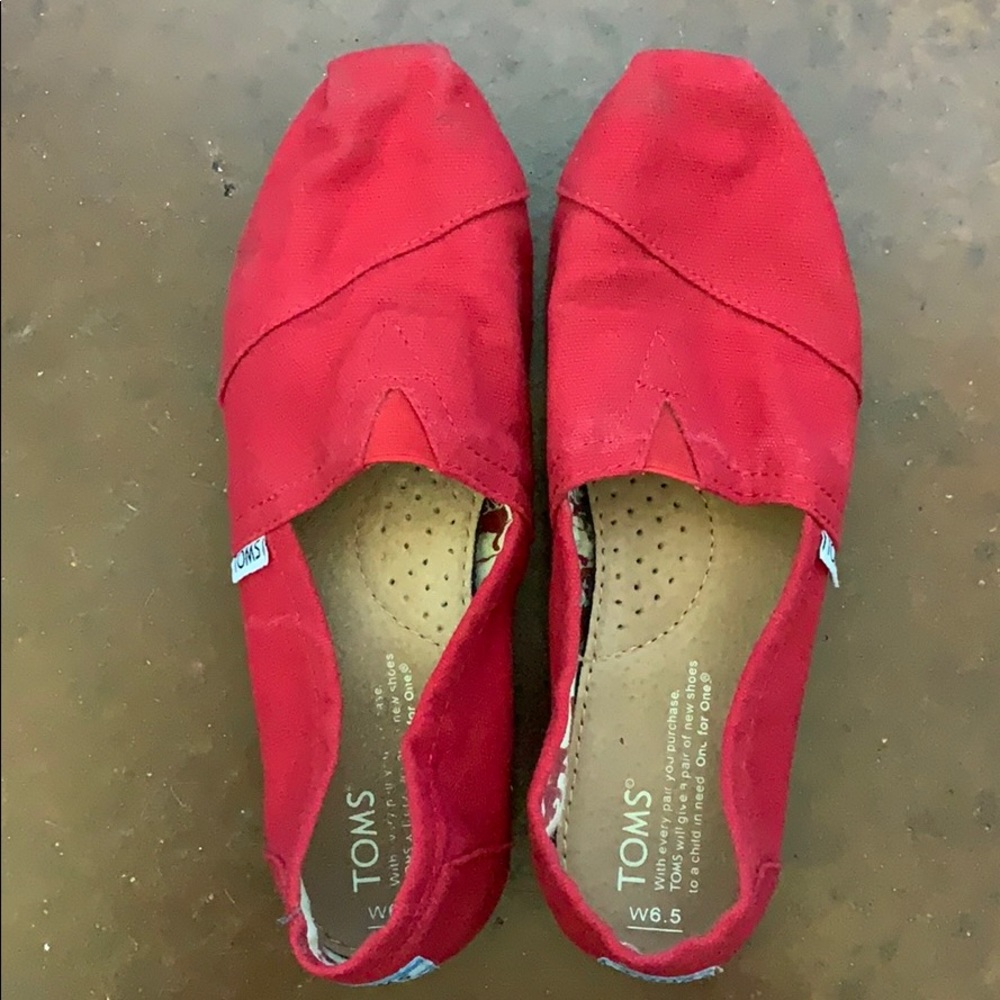 Red TOMS